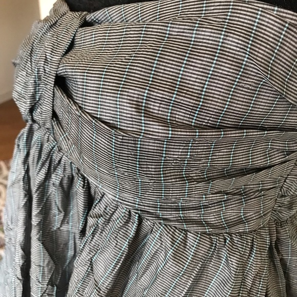 QUE, us 8 size pinstripe balloon dress. - Picture 3 of 5